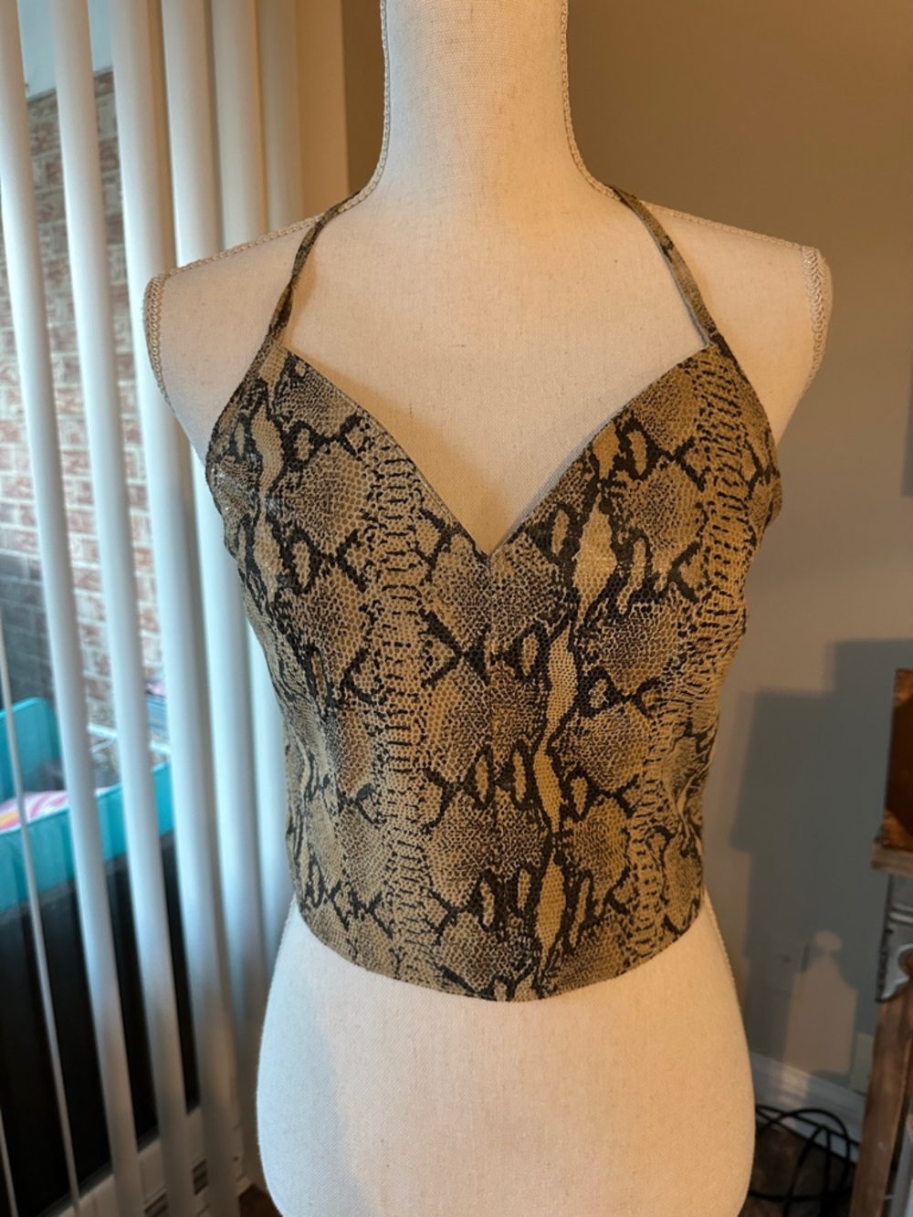 Snake Print Reptile-Style Halter Crop Top - Brown